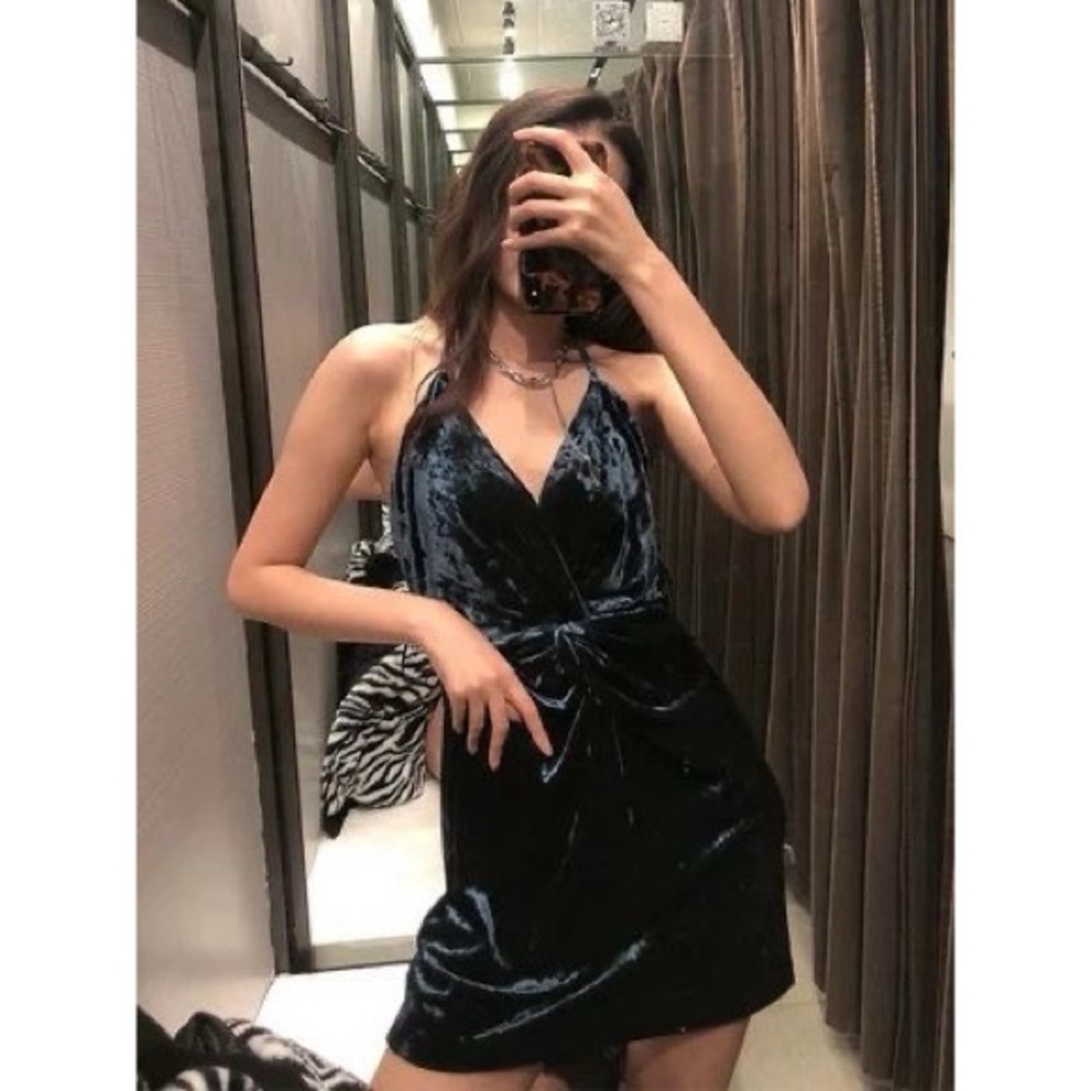 Zara Festive Season Black Velvet Strappy V Neck Mini Dress Small